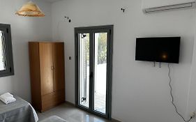 Santorini Style Rooms